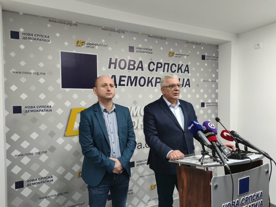 (УЖИВО) Мандић: Крећемо на протесте, блокираћемо цијелу Црну Гору