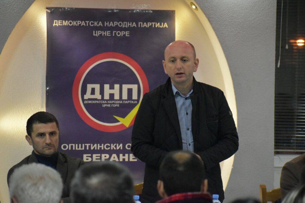 Кнежевић: Сад знам код кога је завршио један пакет „банана“ из Волија