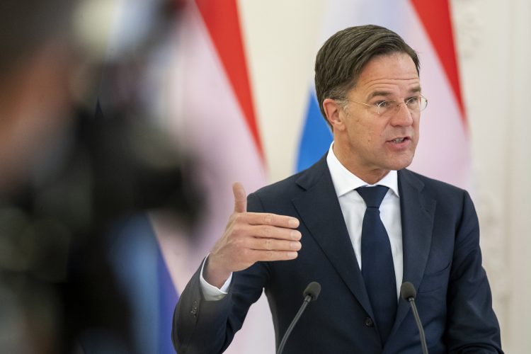 Холандски премијер: ЕУ да буде опрезна са новим санкцијама руским компанијама