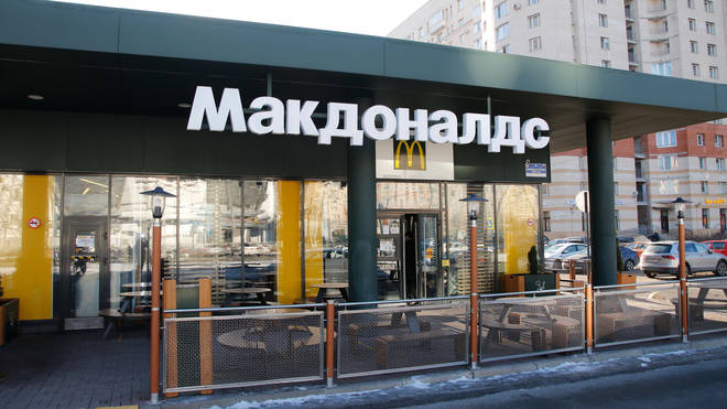 Мекдоналдс привремено затвара свих 850 ресторана у Русији