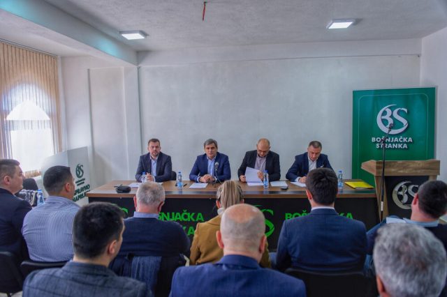 ГО БС: Једногласна подршка одлуци за улазак у преговоре око формирања мањинске владе