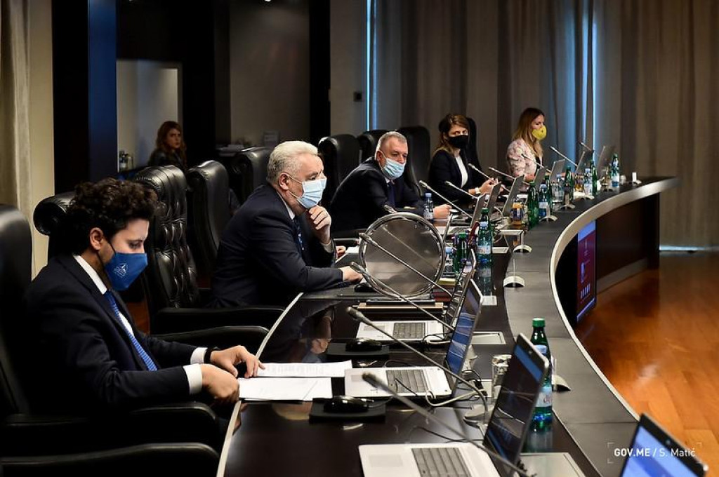 Влада: Прекинута сједница због санкција Русији и непристојног понашања Радуловића према Кривокапићу
