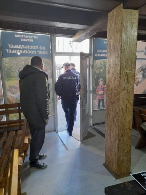 Обијене просторије „Алтернативе“ у Беранама: Указујемо на неправилности рада у тој општини, постали смо сметња