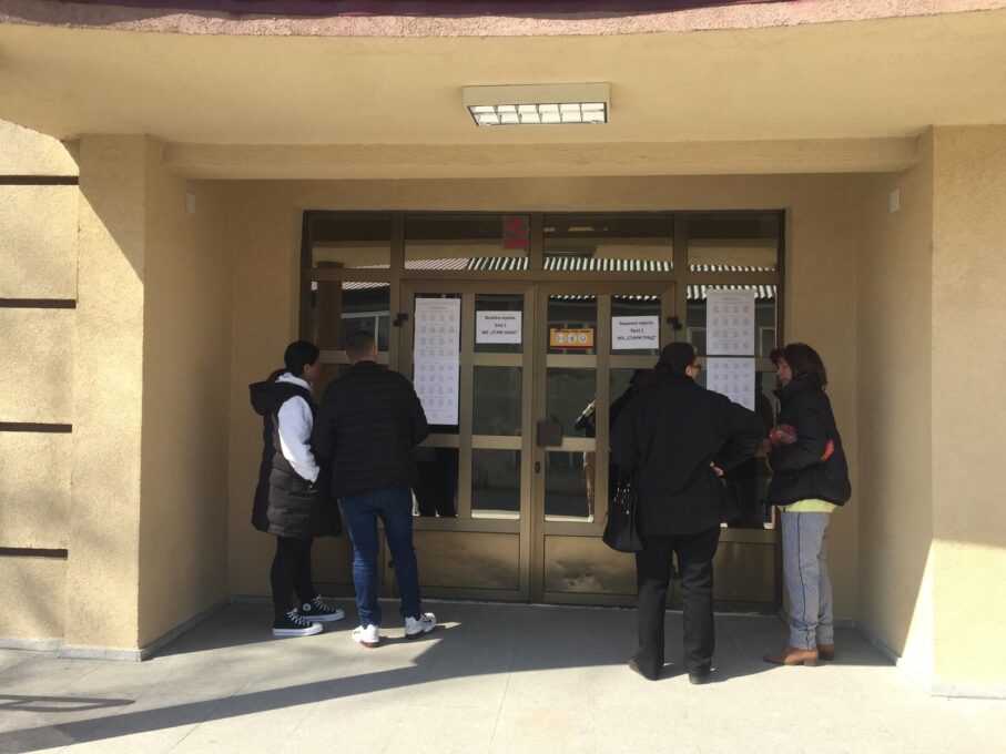 (Уживо) Избори у Беранама: Тачно у 20 часова затворена су бирачка мјеста
