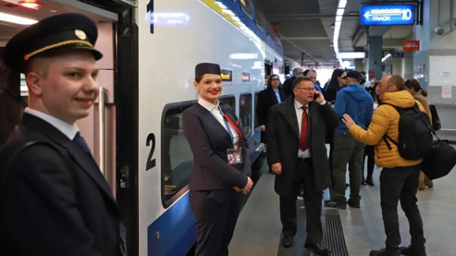Отворена реновирана железничка станица Нови Београд