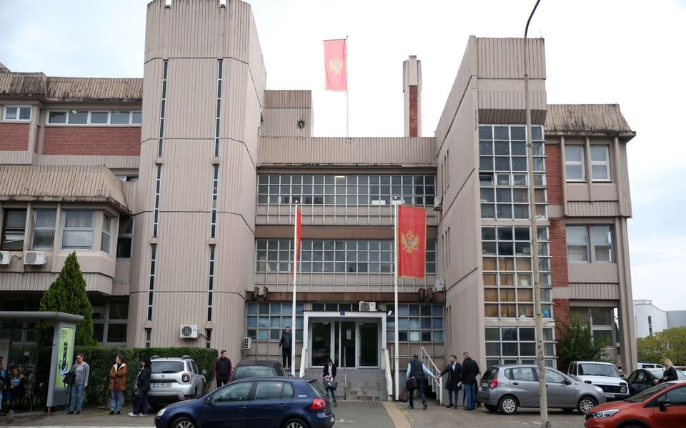 Шест полицајаца правоснажно осуђени због злостављања, мучења и наношења тешких повреда
