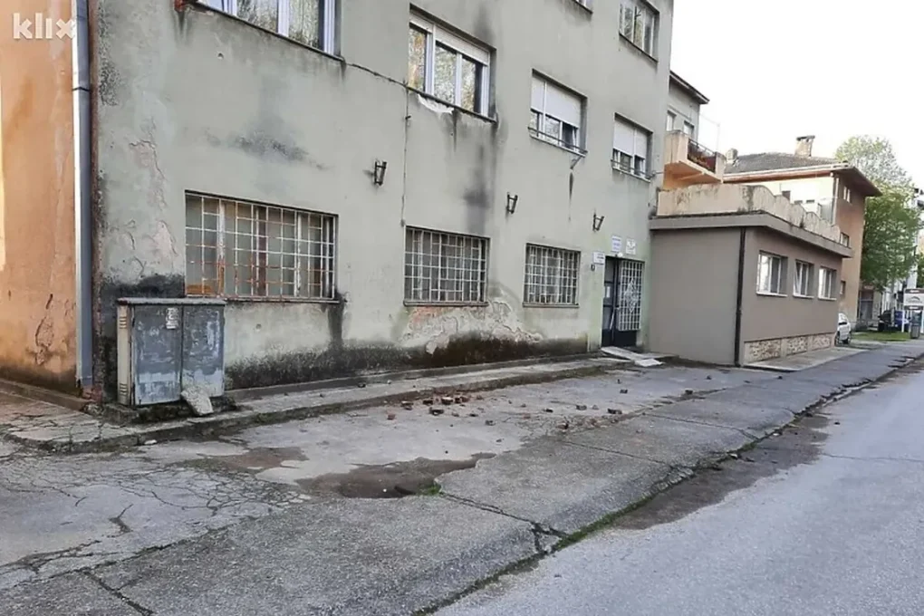 (ФОТО) Херцеговина након земљотреса: Тло и даље не мирује