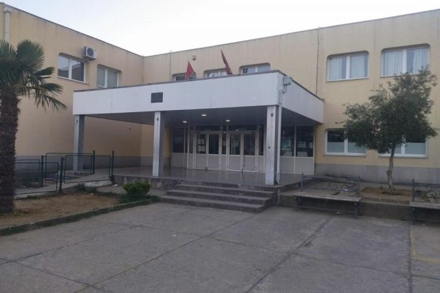 Ванредно у Улцињу: Пријетња масакром у школи дигла полицију на ноге