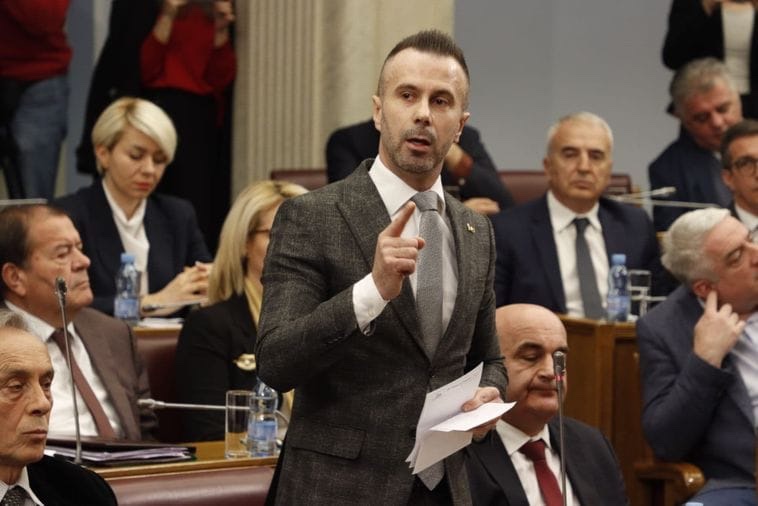 Богдановић: Укидање нерадне недјеље је укидање достојанства радника