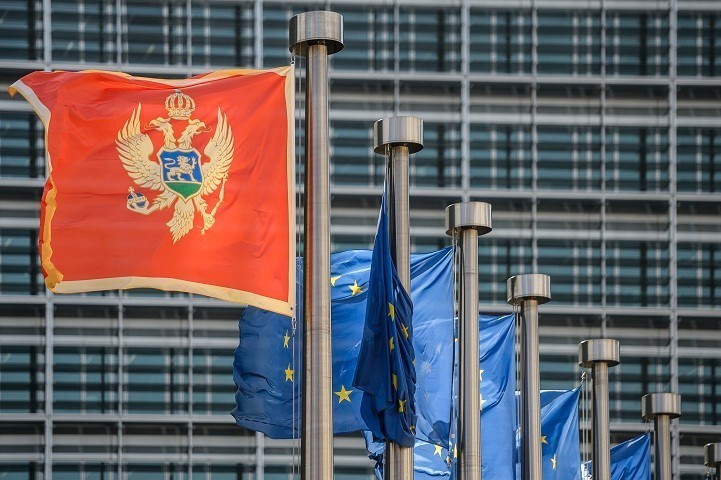 Црна Гора увела санкције Олегу Дерипаски и Путиновим кћеркама