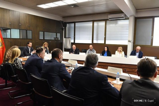 Милатовић: Очекујемо потпуни опоравак туризма и ниво прихода који је пројектован буџетом за 2022.