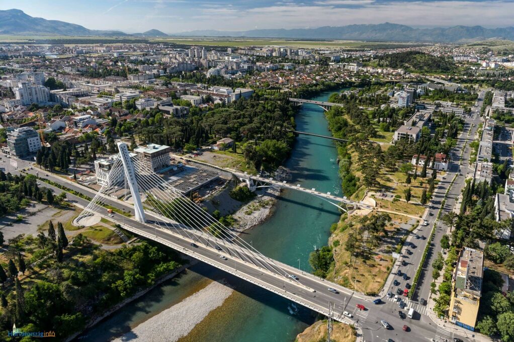 За Дан независности нерадни дани 21, 22. и 23. мај