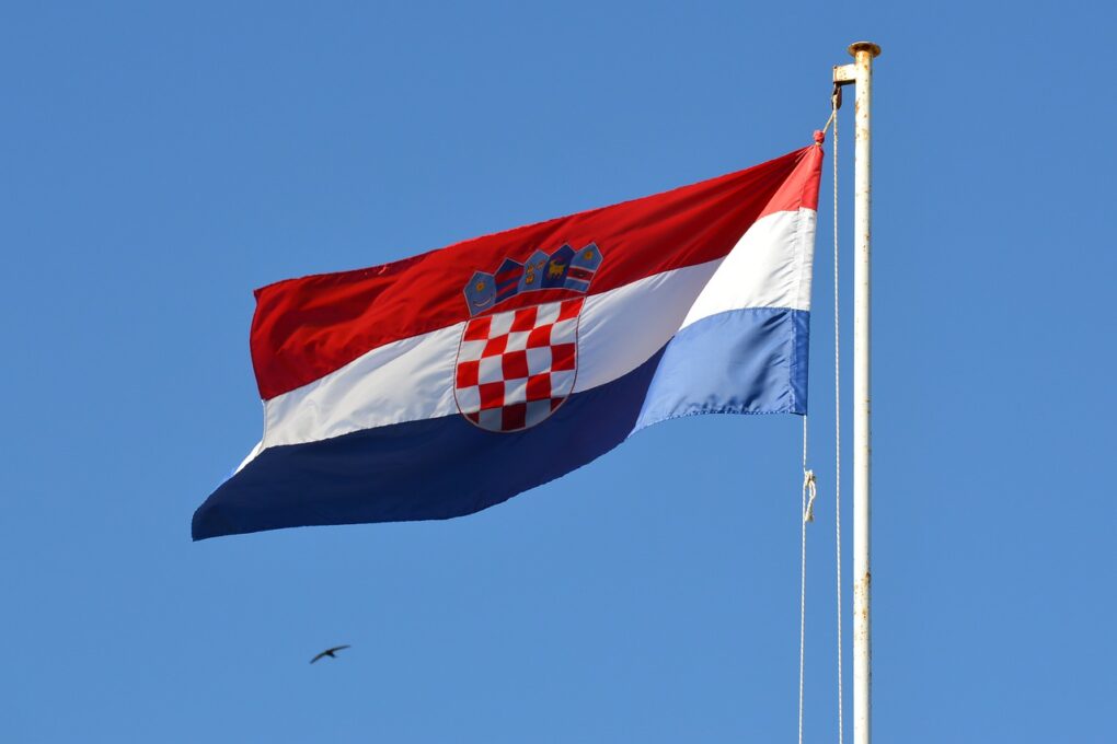 ŠTRAJKOVI ZAHVATILI HRVATSKU: Sudije traže veće plate, medicinske sestre očajne...
