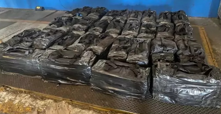 Шверц 1,4 тоне кокаина: Ухапшени мушкарац и жена