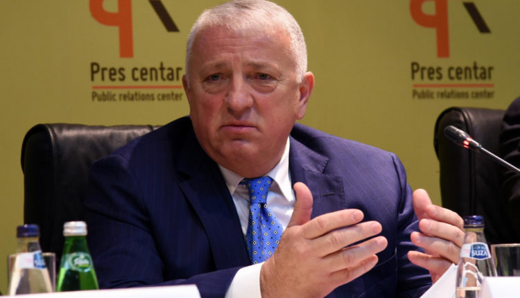 Na spisku štićenih ličnosti i Zoran Lazović