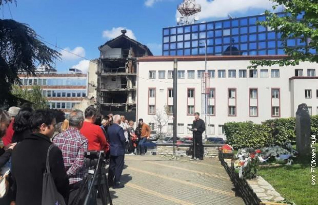 Одата пошта: Прије 23 године бомбардована зграда РТС-а, погинуло 16 људи