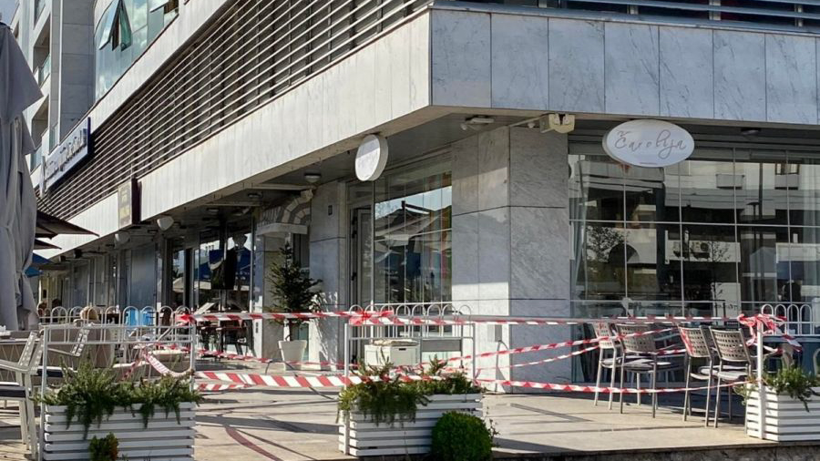 Подгорица: Фасада пала у башту кафића, нема повријеђених