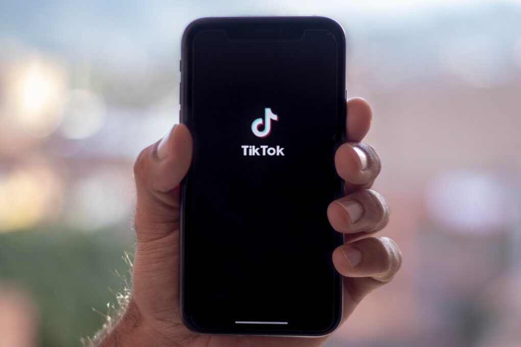 "TikTok" под истрагом америчких власти