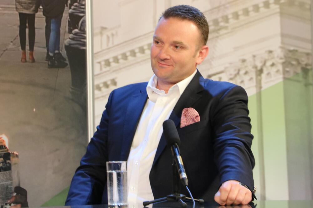 Kentera o smjeni: Abazović nije smio to da mi saopšti u oči, Crna Gora počela da skreće s puta