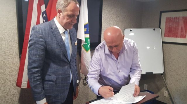 Пура рекао судбоносно „ДА“: Потписана декларација Либералне партије и црногорске дијаспоре у САД