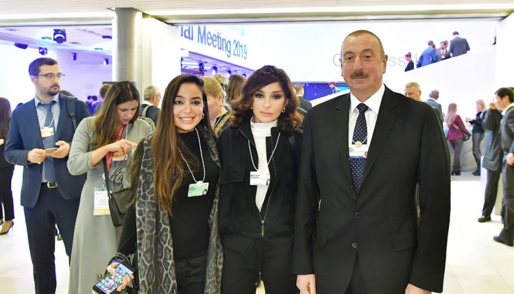 Ћерке азербејџанског лидера Илхама Алијева за годину дана увећале имовину у Црној Гори за више од 50 милиона евра!