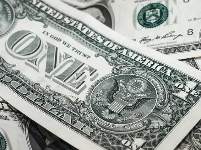 Rusija prekinula međunarodne transakcije u dolarima