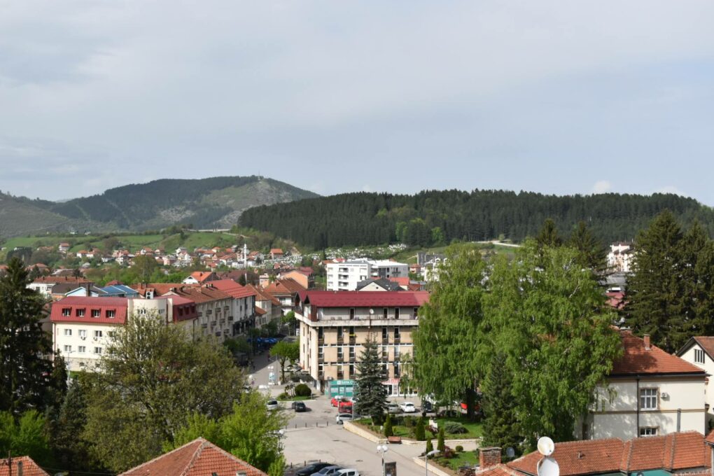 U Beranama radnik pao sa dizalice, u komi prevezen u KCCG