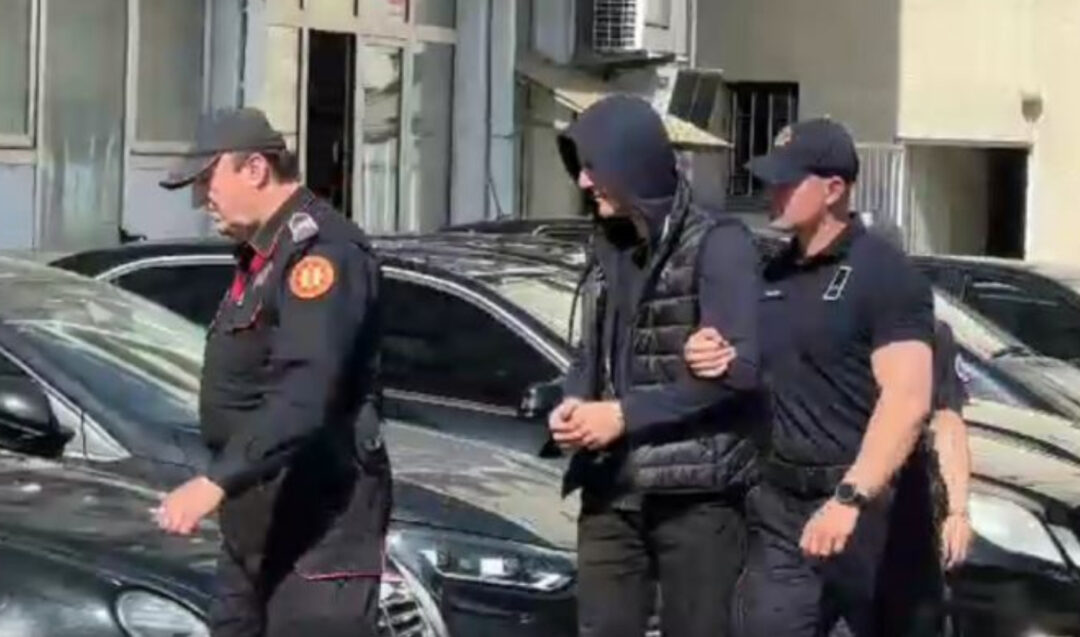 ШТА ПИШЕ У ОБРАЗЛОЖЕЊУ ЗАХТЈЕВА ДА СЕ ЈОВАНИЋУ ОДРЕДИ ПРИТВОР: Одакле скупе слике, путовања и торбице?