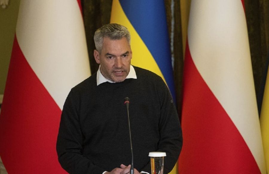 Нехамер: За Аустрију чланство у НАТО не долази у обзир