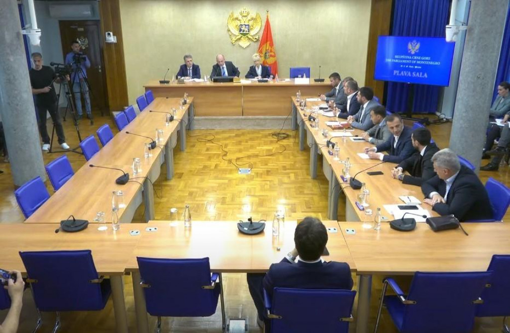 У понедељак саслушање поводом навода Еуропола: Испитаће Абазовића, Нововића, Брђанина, Шуковића, Аџића и Кентеру