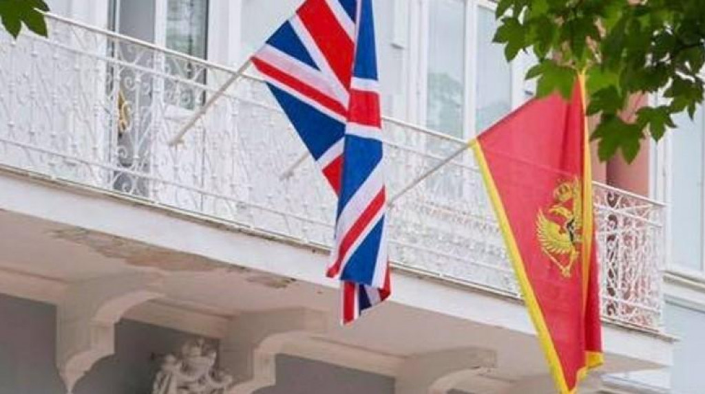 Британска амбасада поздравља кораке које је Влада предузела на сузбијању кријумчарења цигарета