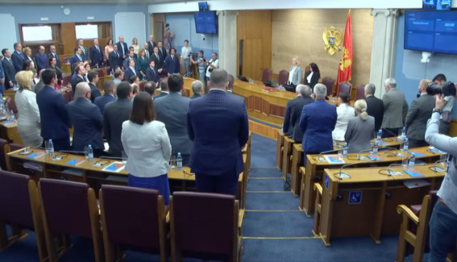 PARLAMENTARNA VEĆINA DALA PREDLOG: Bez statusa javnog funkcionera za članove popisnih komisija