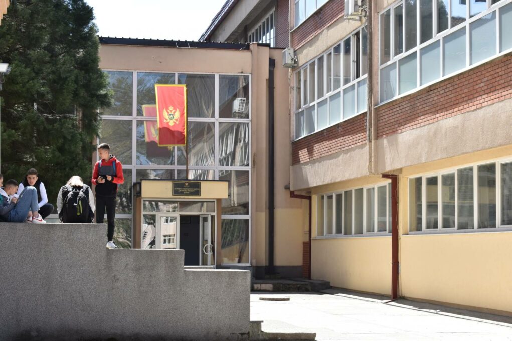 Младе наде Берана: Ученици Средње медицинске школе „Др Бранко Зоговић“ пласирали су се на међународно такмичење