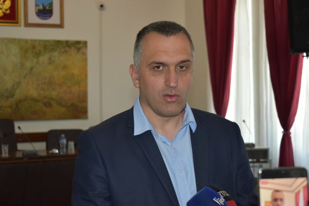 Тодоровић: "Преговори иду својим током"