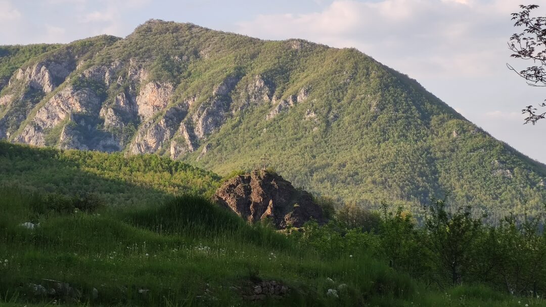 ДО 33°Ц: Сунчано и топло, на сјеверу могућа киша