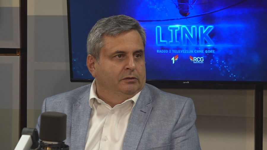 Радуновић: Изјавом да је Лавров могао доћи возом, министар Ранко Кривокапић показао је да не поштује Русију