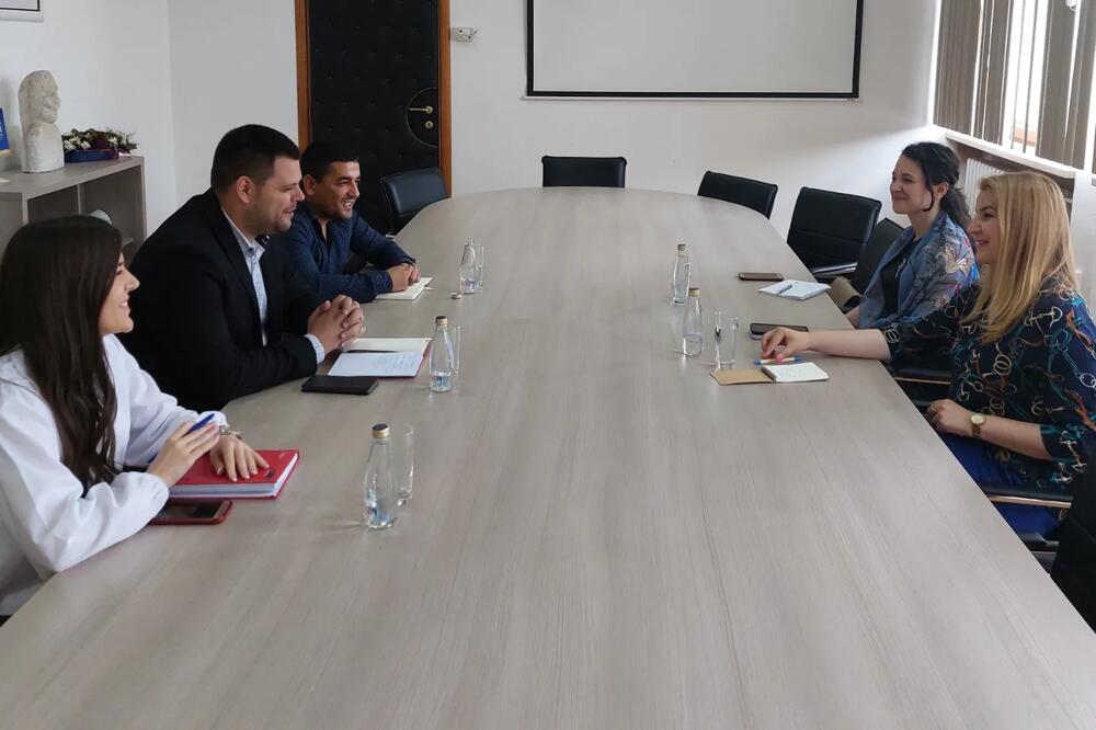 Ковачевић: Општина Никшић помаже ромској и египћанској популацији