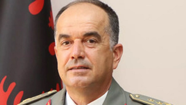Нови председник Албаније Бајрам Бегај: Из официрске униформе у председничку фотељу