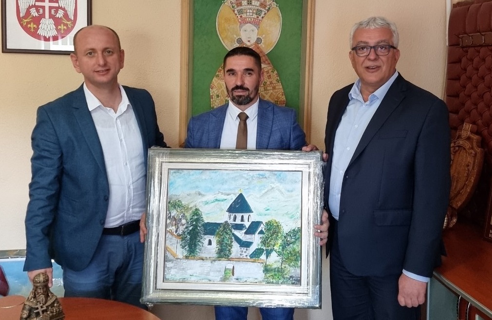 Мандић и Кнежевић посјетили Грачаницу