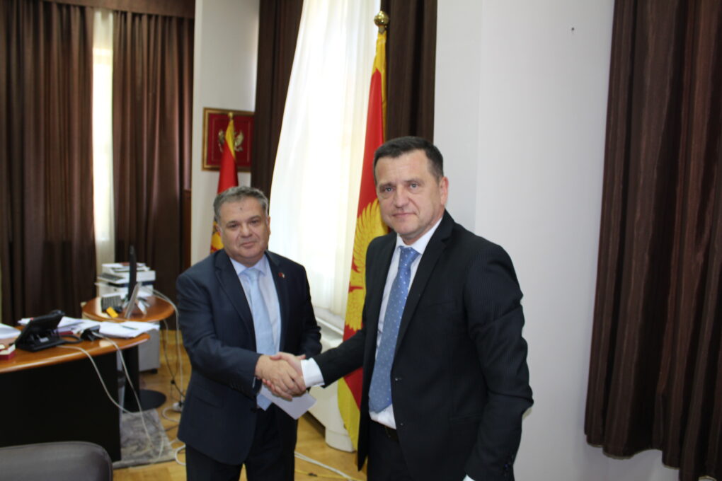 Министар просвјете Војиновић на састанку са амбасадором Француске