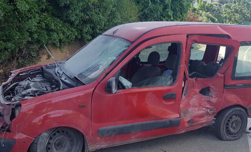 Двије особе повријеђене у саобраћајној незгоди у Доброј Води