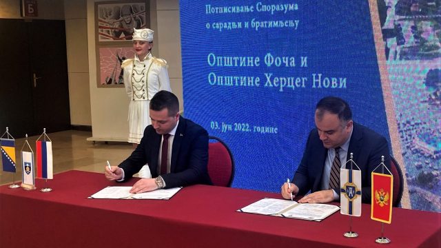 Херцег Нови и Фоча склопили споразум о братимљењу