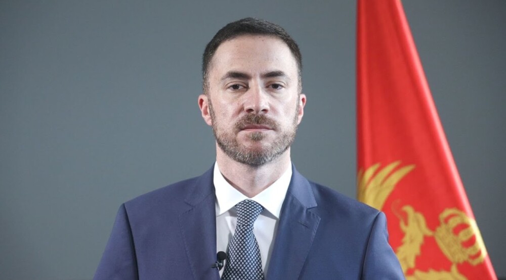 GLUPOST DANA - "Kralj Ilir" Bogdanović: Blizu je kraj grobarskoj koaliciji koja čini sve da satre Crnu Goru