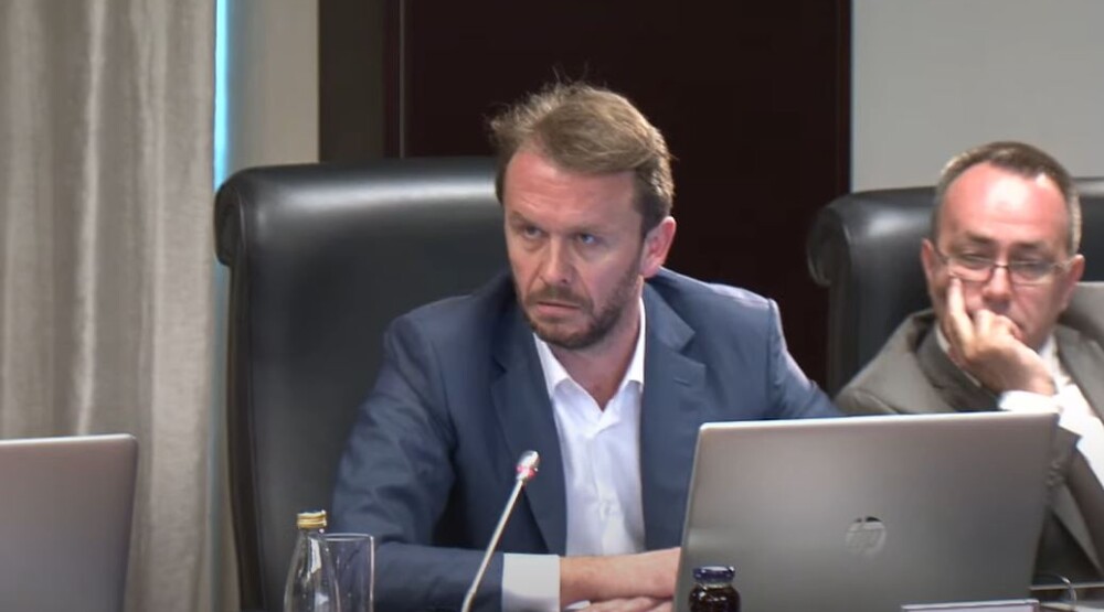 Коњевић: Кондуктер и угоститељ не треба да буду представници државног капитала