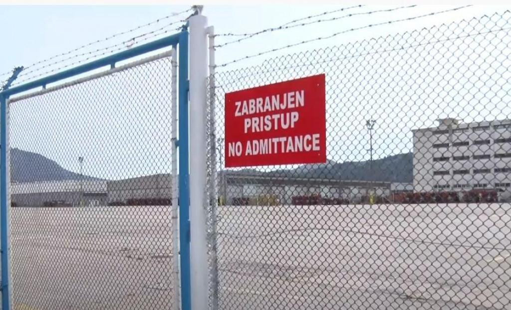 Нова акција УПЦ: Одузето осам контејнера са цигарима у Луци Бар