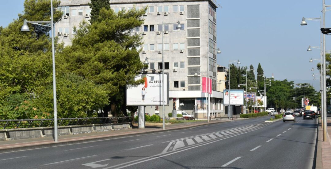 Podgorica: Ukradeni i uništeni glasačka kutija i paravani za glasanje na biračnom mjestu 34 