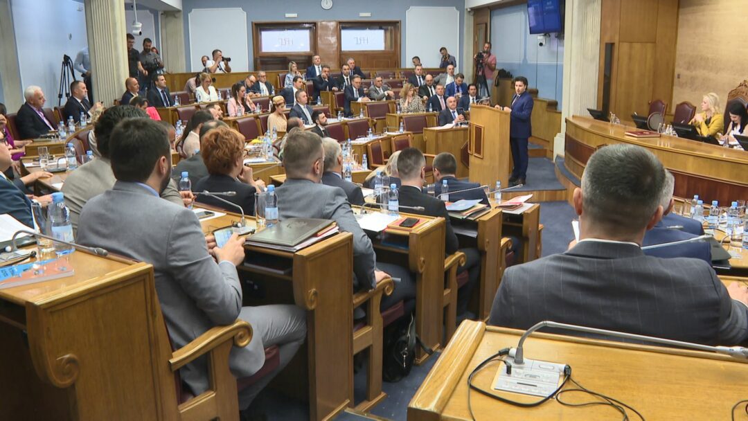 Razriješeni Krivokapić i Konjević, bez većine za sudije Ustavnog suda