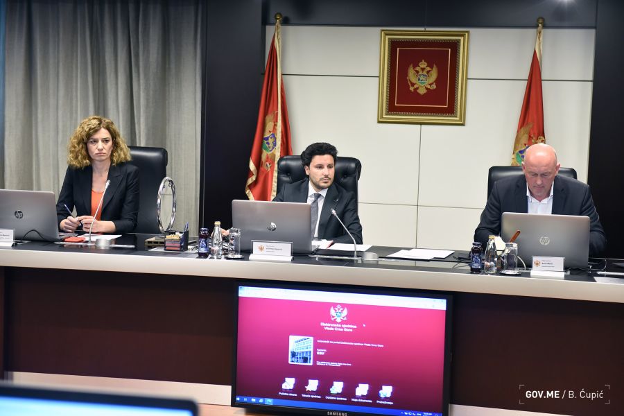 Абазовић: Ко хоће да доприноси свађама није му мјесто у овом тиму