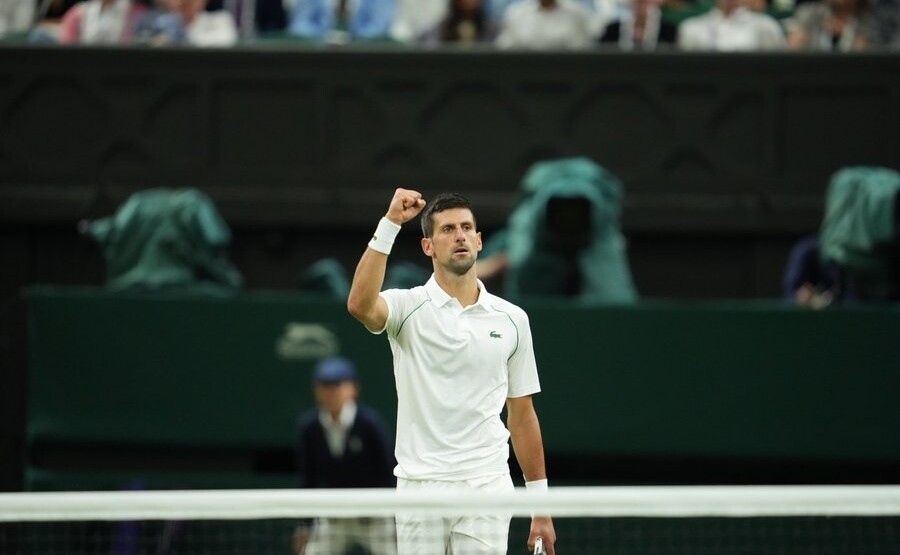 Đoković osvojio prvi set, na dva koraka od finala Vimbldona