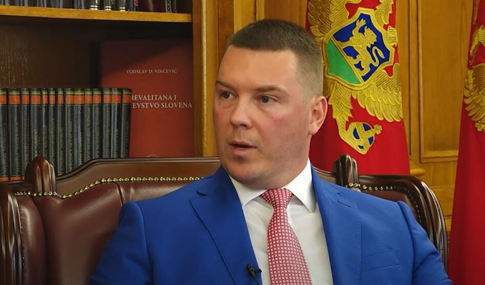 OGLASIO SE MINISTAR ADŽIĆ: Odlučan u borbi protiv mrzitelja Cetinja i cetinjana